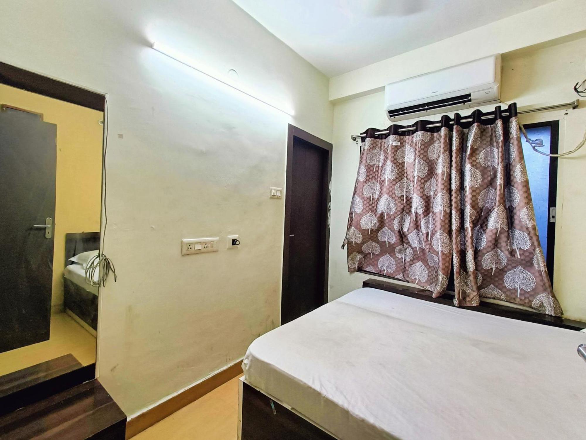 Rest Inn Hotel Newtown Road Near Tata Medical Kolkata Exterior photo